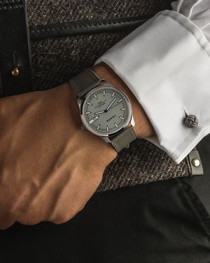 Image post by @fearswatches on Instagram