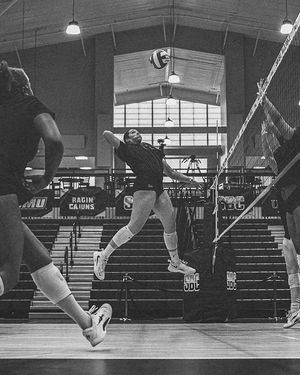 Image post by @herdvolleyball on Instagram
