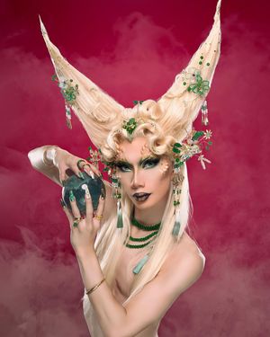 Image post by @opera.tang on Instagram