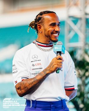 Image post by @f1mia on Instagram