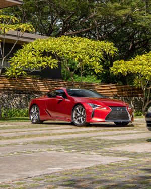 Image post by @discoverlexus on Instagram