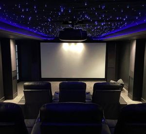 Image post by @valenciatheaterseating on Instagram
