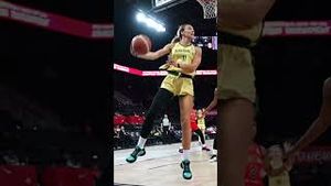 Video post by @basketballaus on YouTube