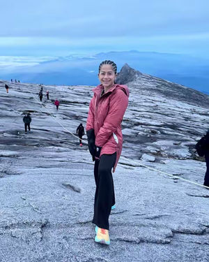 Image post by @farida.nurhan on TikTok