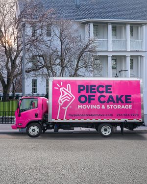 Image post by @pieceofcakemoving on Instagram