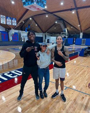 Image post by @shayzdayz on Instagram