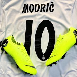 Image post by @soccerdotcom on Instagram
