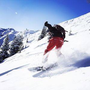 Image post by @skitaos on Instagram