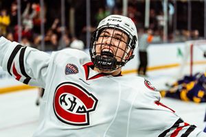 Image post by @SCSUHuskies_MH on Twitter