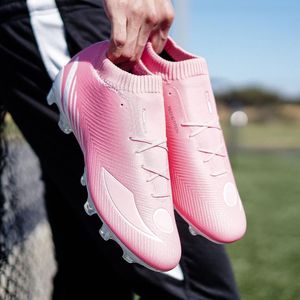 Image post by @soccerdotcom on Instagram