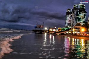 Image post by @royaei_abi_keyvan on Instagram