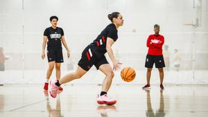 Image post by @LouisvilleWBB on Twitter