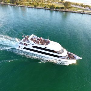 Image post by @yachtstarship on Instagram