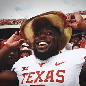 Image post by @texasfootballnation on Instagram