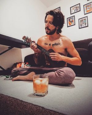 Image post by @soyvikguga on Instagram