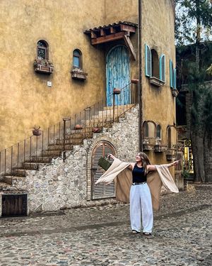 Image post by @aletdelrio on Instagram