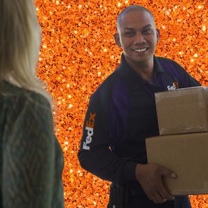 Image post by @fedex on Instagram