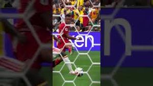Video post by @foxsports on YouTube