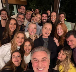 Image post by @quem on TikTok