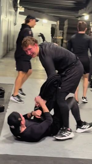 Video post by @chiwolves on TikTok