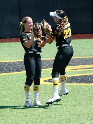 Image post by @iowasoftball on Instagram