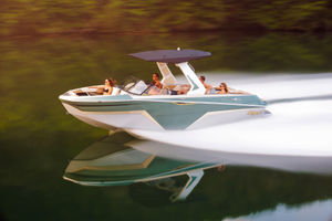 Image post by @tigeboats on Instagram