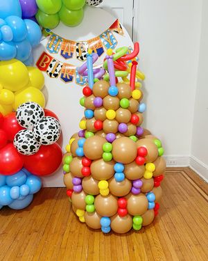 Image post by @partyup_balloons_by_melissa on Instagram