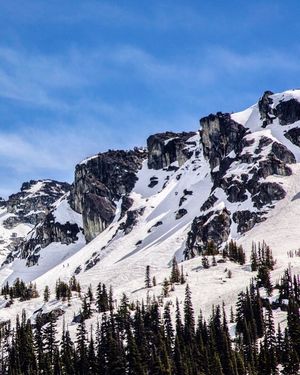 Image post by @whistlerblackcomb on Instagram