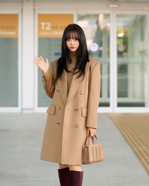 Image post by @ellehongkong on Instagram