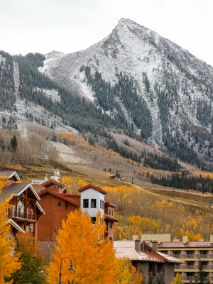 Image post by @skicrestedbutte on Instagram