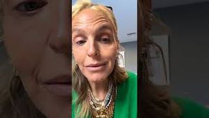 Video post by @shop.with.caroline on YouTube