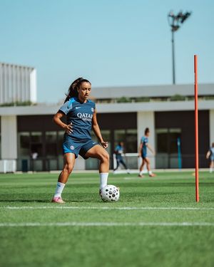 Image post by @psg_feminines on Instagram