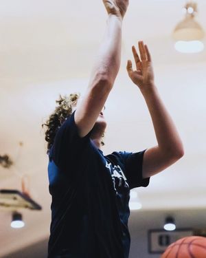 Image post by @hobanhoops on Instagram