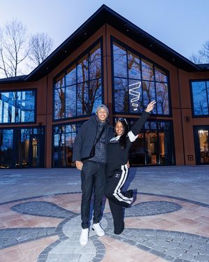 Image post by @dzfamily_ on Instagram