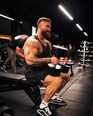 Image post by @cbum on Instagram
