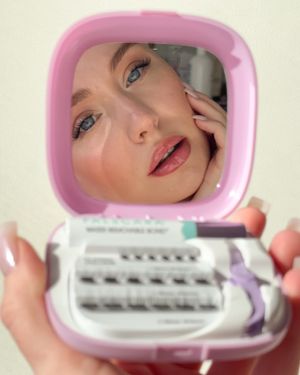 Image post by @falscara on Instagram