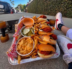 Image post by @daveshotchicken on Instagram