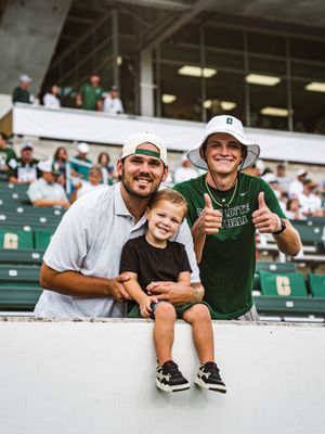 Image post by @charlotte49ers on Instagram