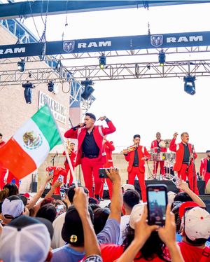 Image post by @losrangers on Instagram