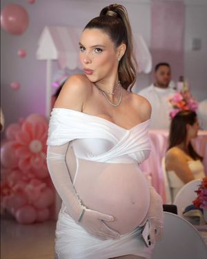 Image post by @uzcateguiveliz on Instagram