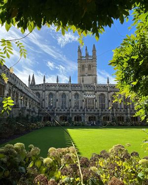 Image post by @oxford_uni on Instagram