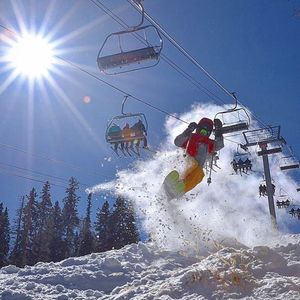 Image post by @skitaos on Instagram