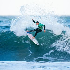 Image post by @wsl.qs on Instagram