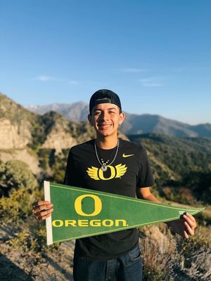 Image post by @uoregon on Twitter