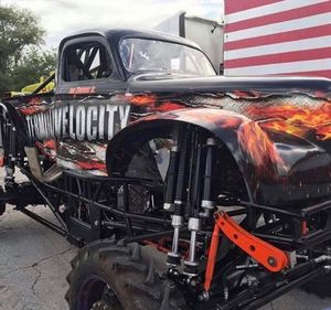 Image post by @monstertruckdaily on Instagram