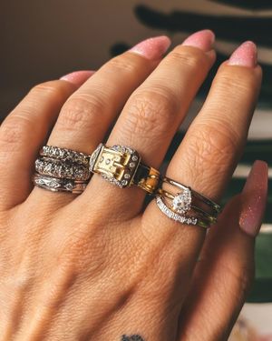 Image post by @maejeanvintage on Instagram