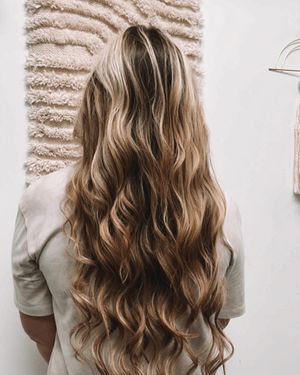 Image post by @srqhair on Instagram