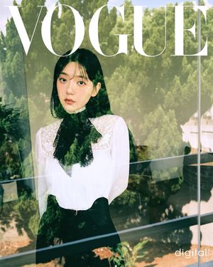 Image post by @voguetaiwan on Instagram