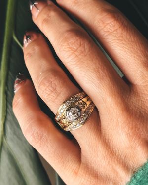 Image post by @maejeanvintage on Instagram