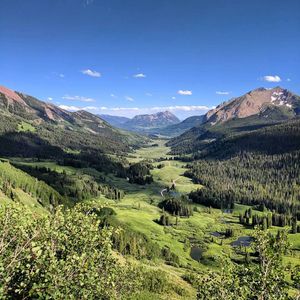 Image post by @skicrestedbutte on Instagram